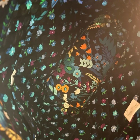 Large Vera Bradley Tote - Picture 3 of 3
